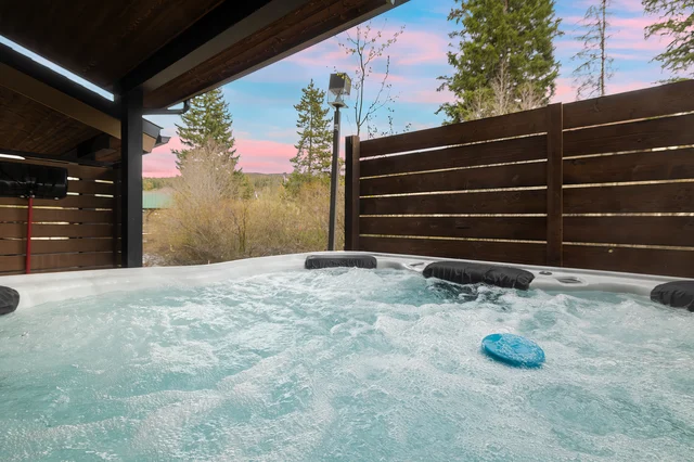 Wander Winter Park Riverside #2