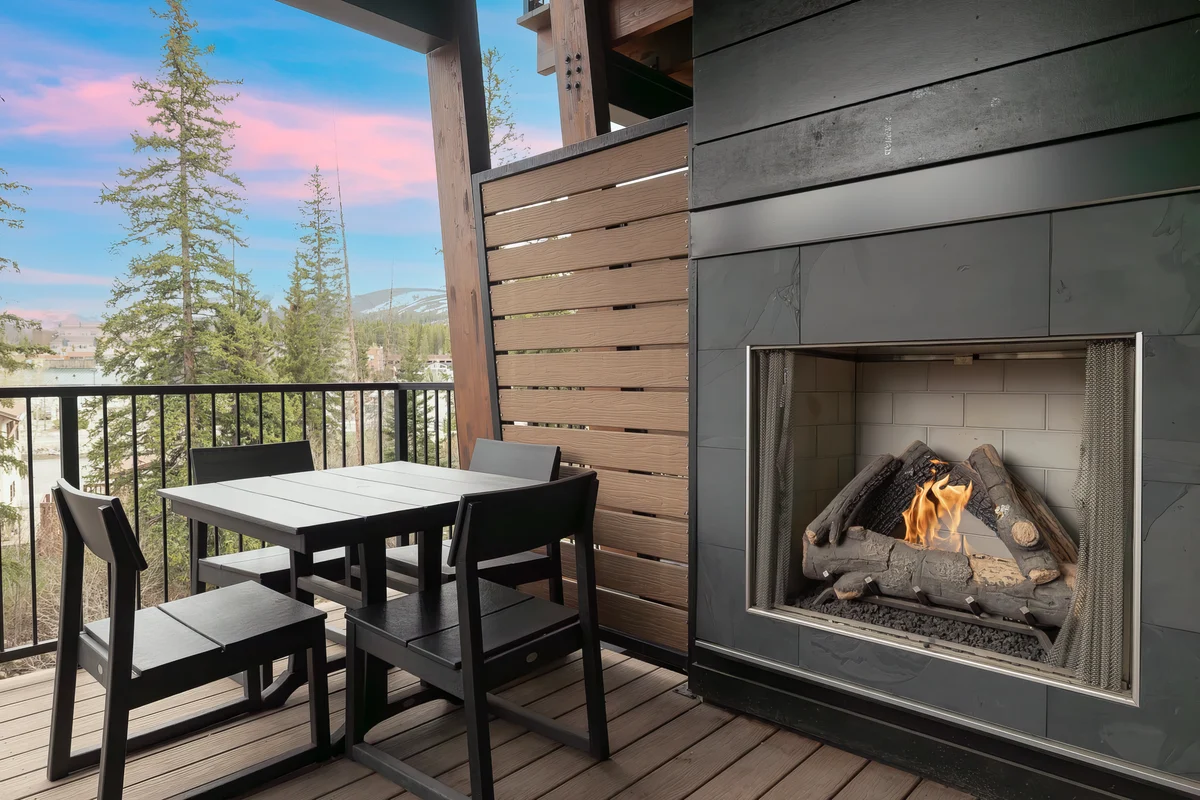 Wander Winter Park Riverside