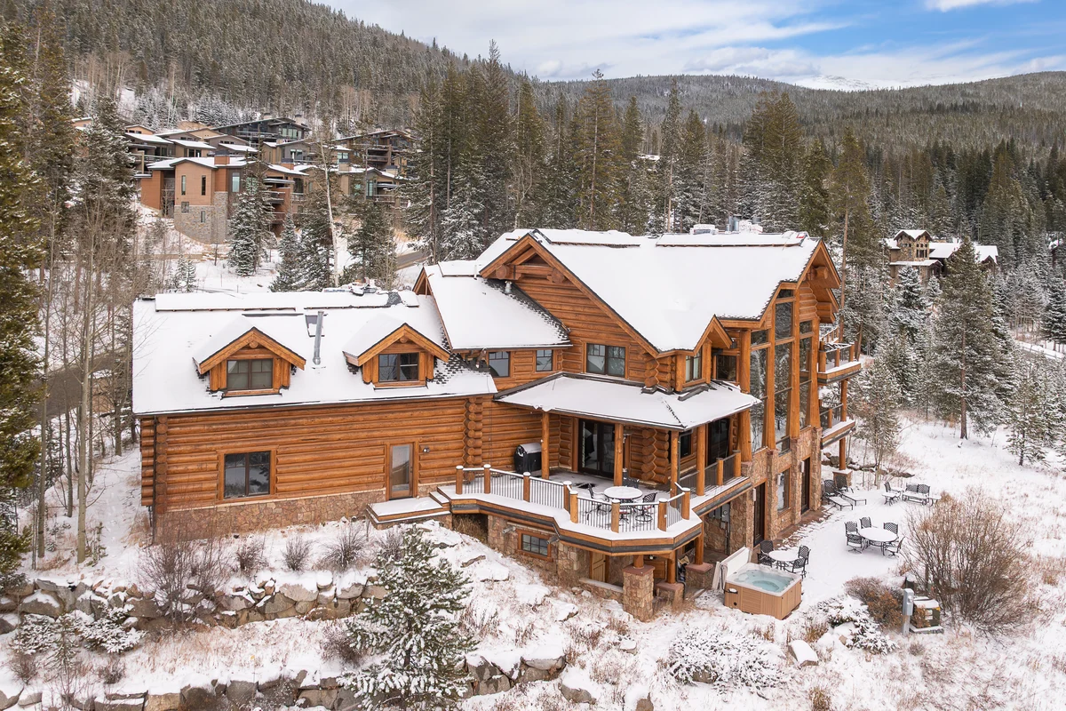 Wander Winter Park Sanctuary