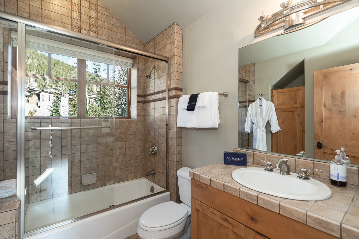 Wander Winter Park Sanctuary