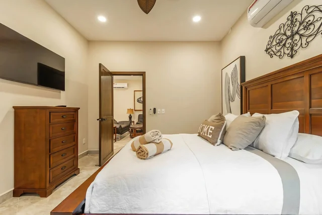 Bedroom 3 image 1