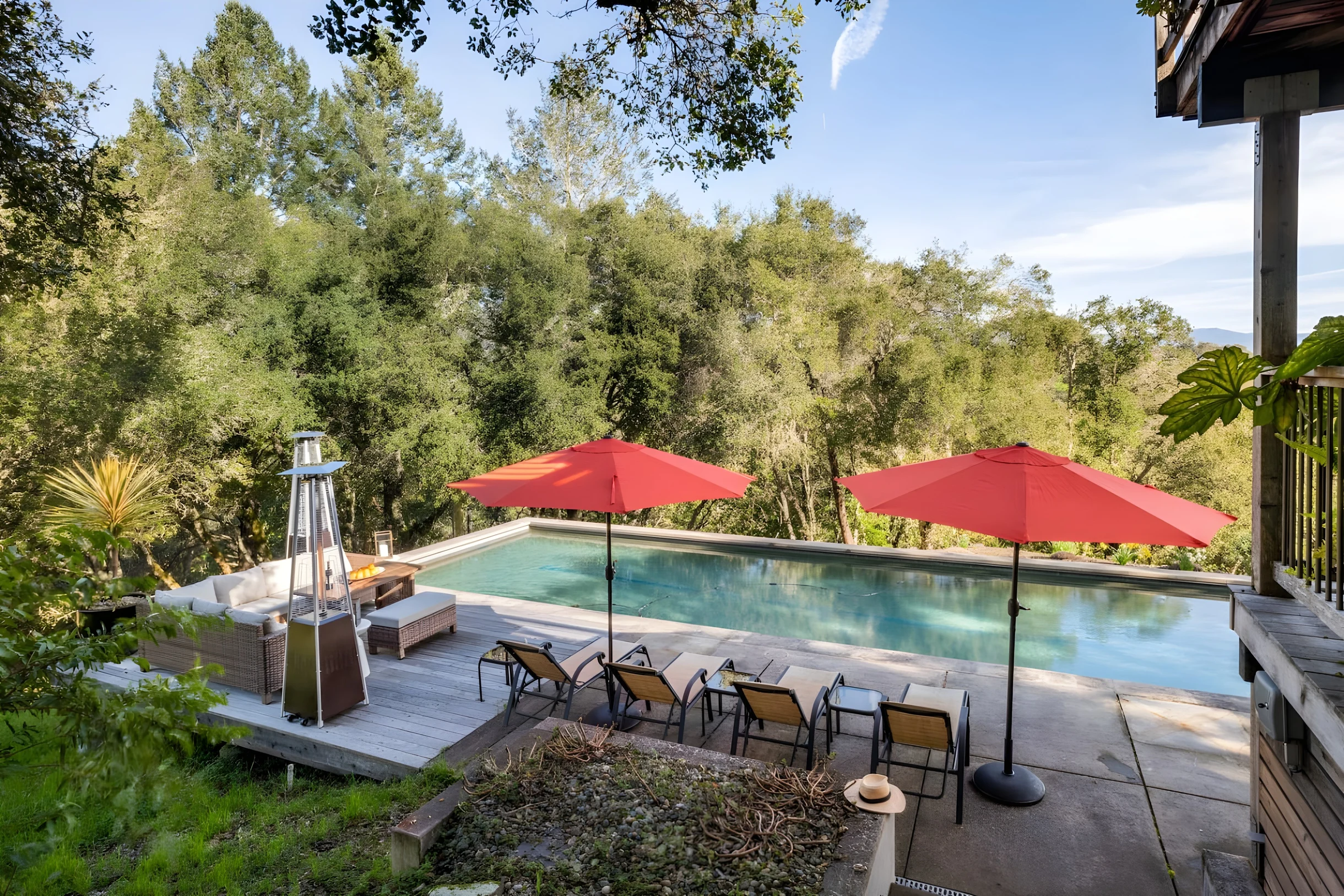 Home in Healdsburg property photo 3
