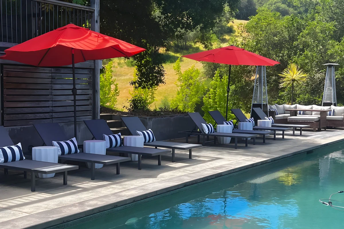 Home in Healdsburg property photo 4