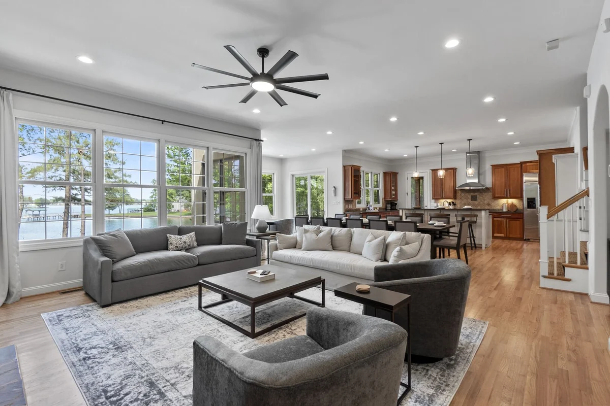 Wander Denver Lakefront