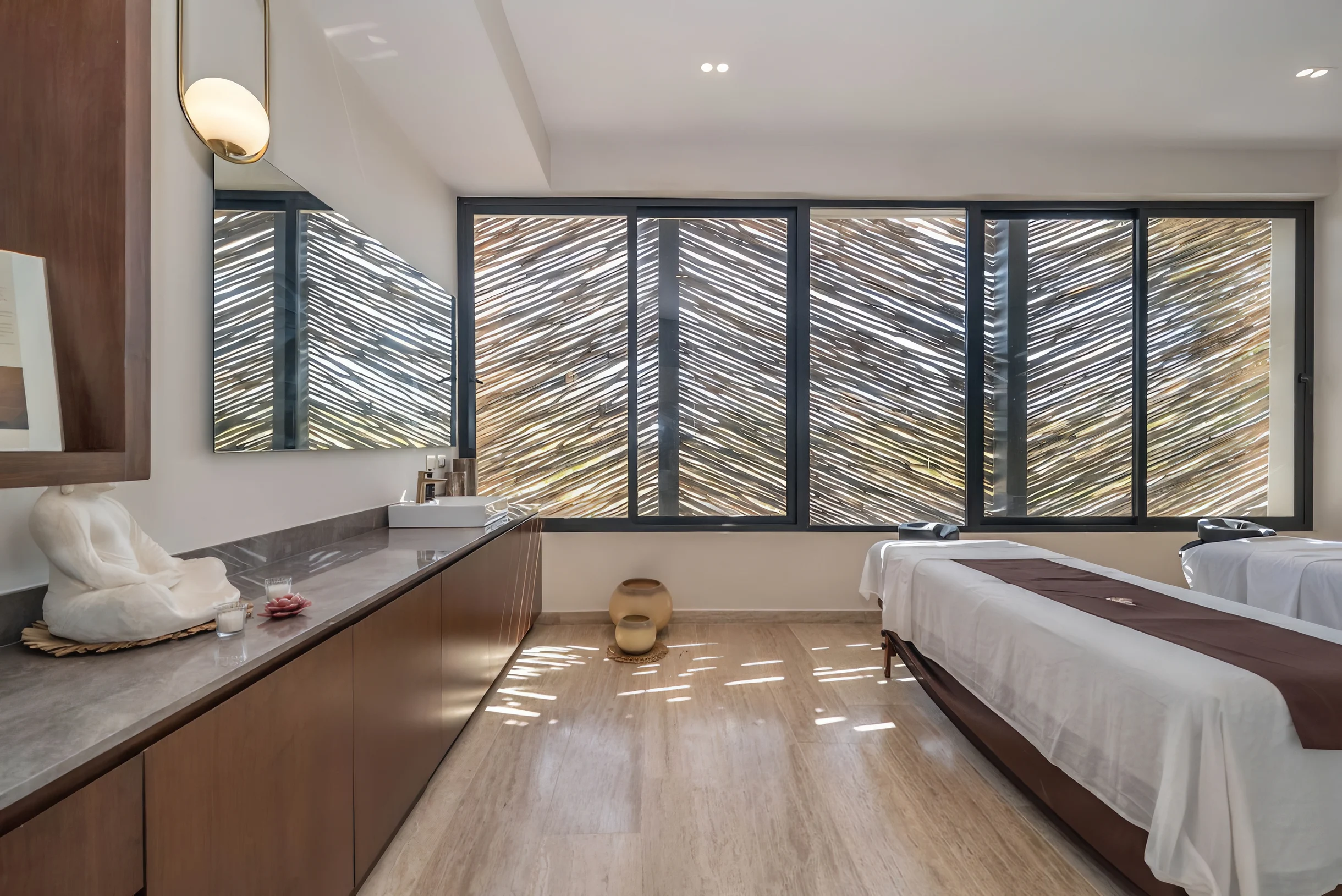 Lux 1BR w/ Rooftop Pool, Close to Beach #34