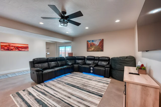 Wander Kanab Redstone