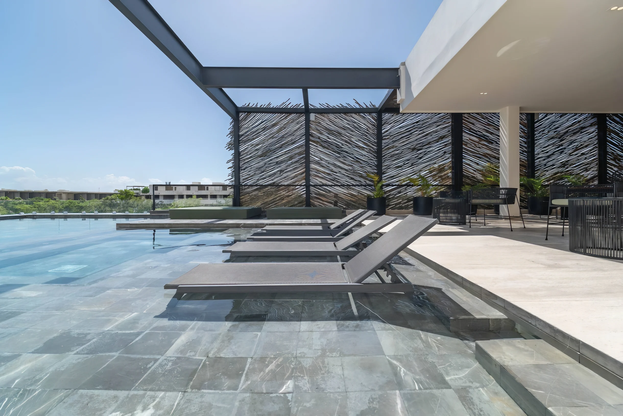3BR Penthouse w/ Private Plunge Pool #75