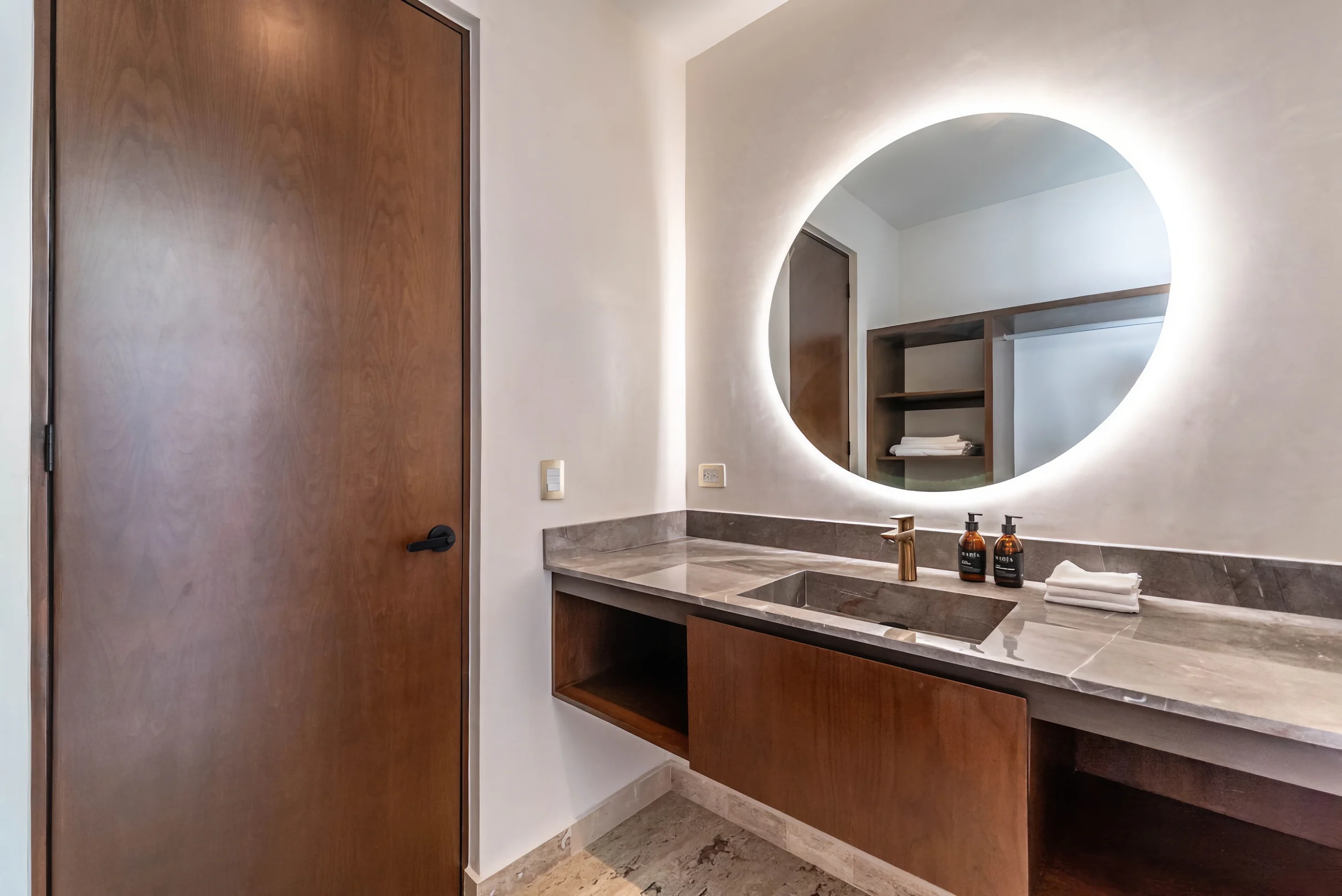 3BR Penthouse w/ Private Plunge Pool #20