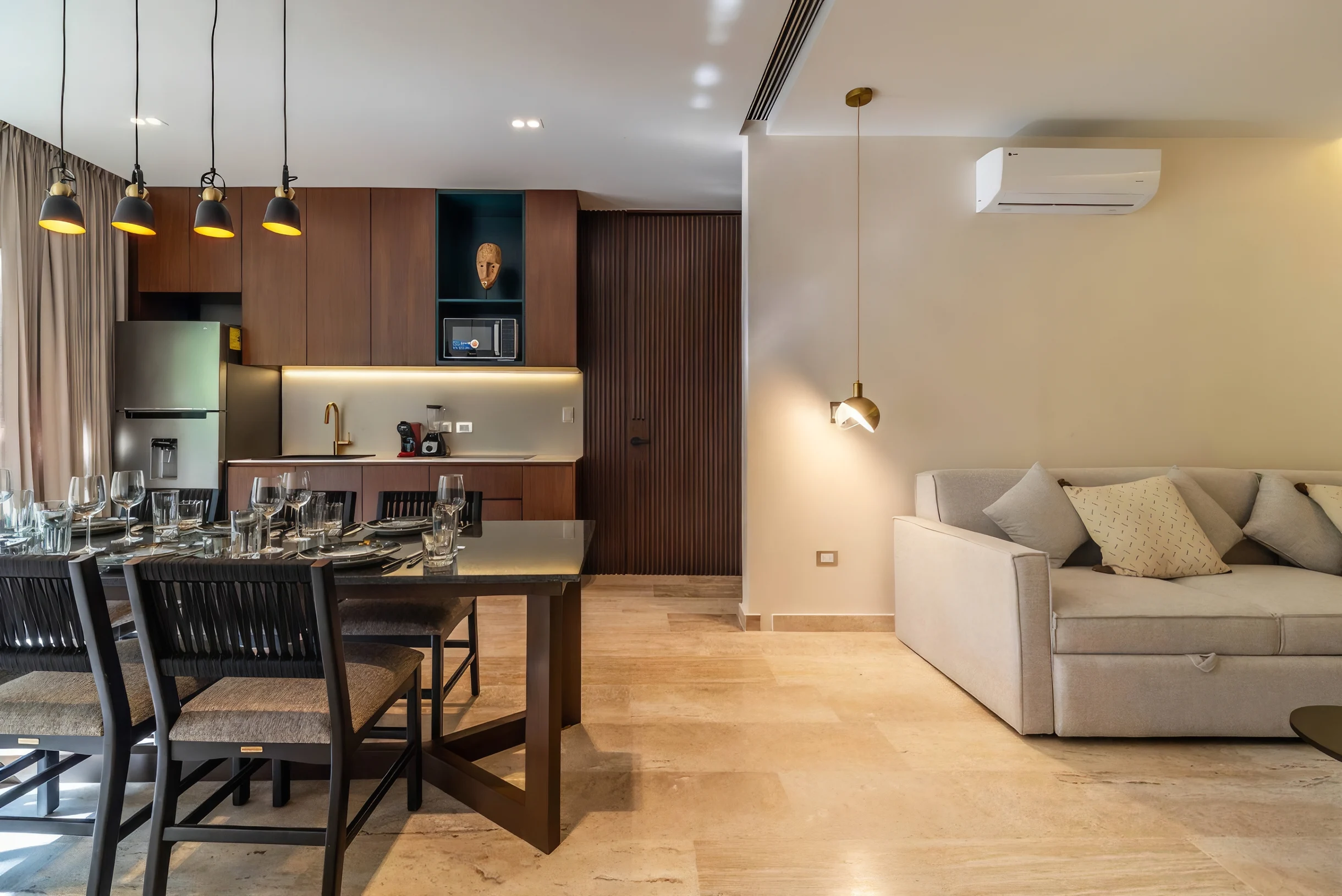 Lux 2BR w/ Rooftop Pool, Close to Beach #11