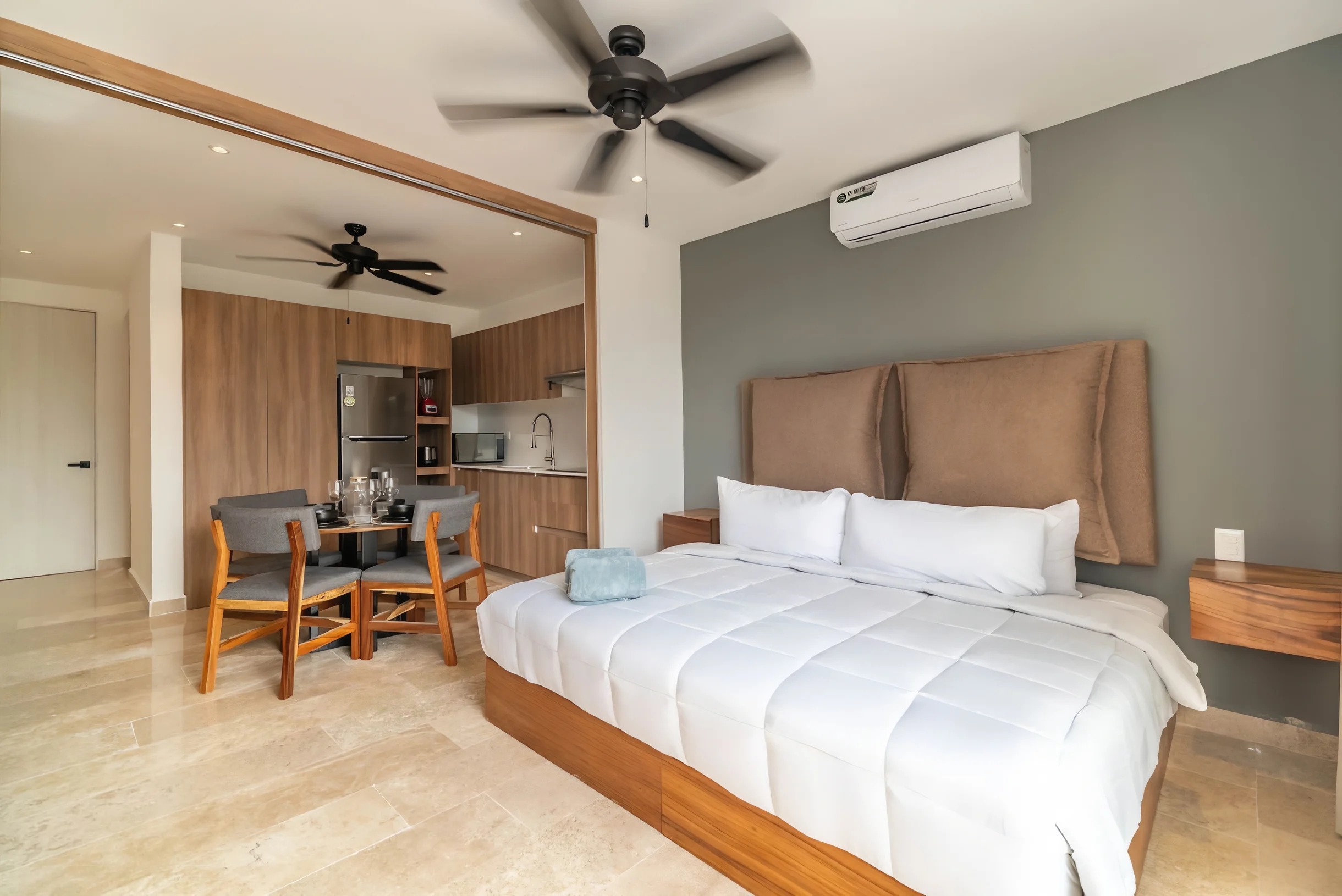 King Studio w/ Balcony, Rooftop Pool | Aldea Zama #33