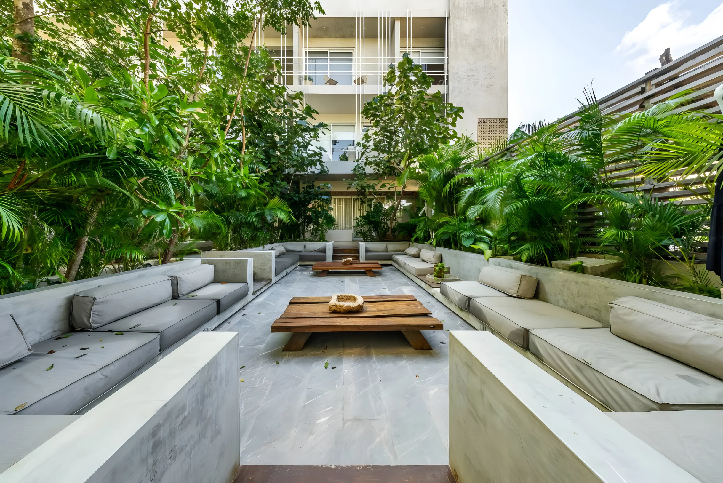 Jungle Chic King Studio w/ Pool #41