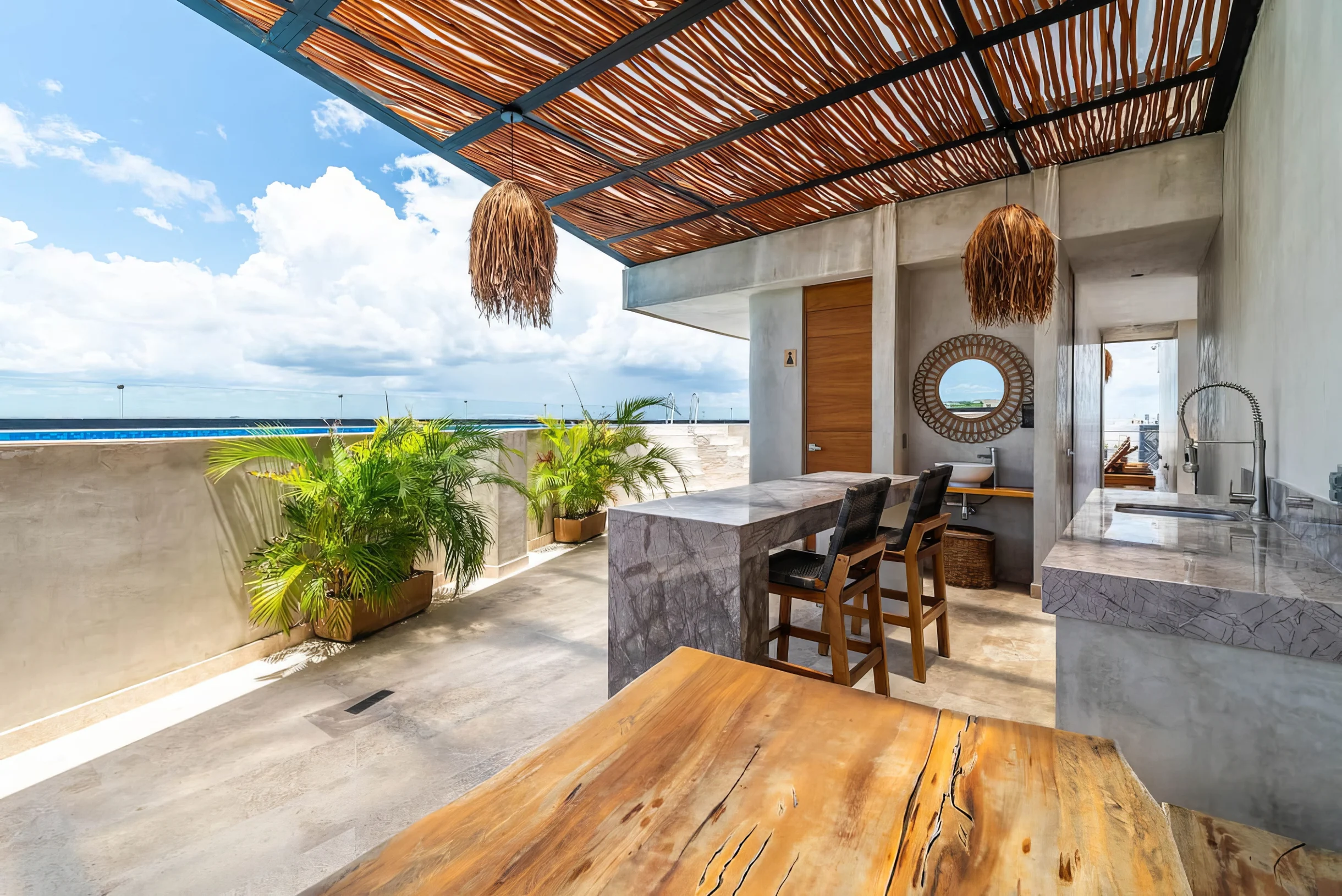 2 BR w/ Direct Walk-out to Pool + Sauna, Gym #18