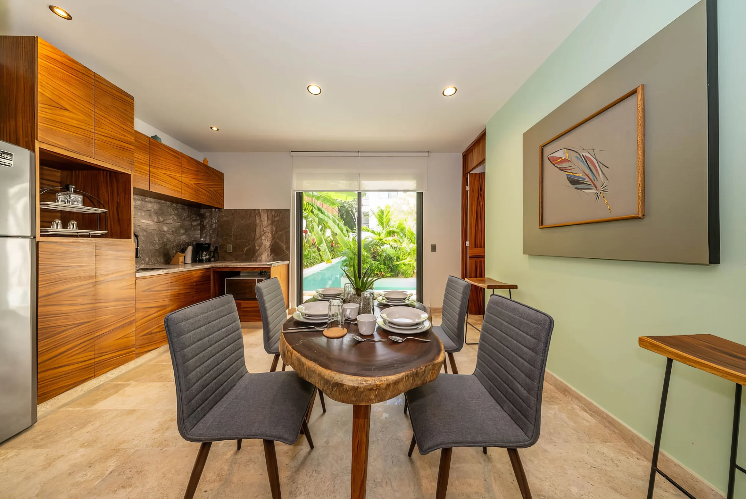 2 BR w/ Direct Walk-out to Pool + Sauna, Gym #7