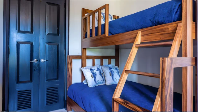 Bedroom 1 image 1