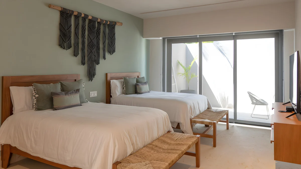 Bedroom 1 image 1