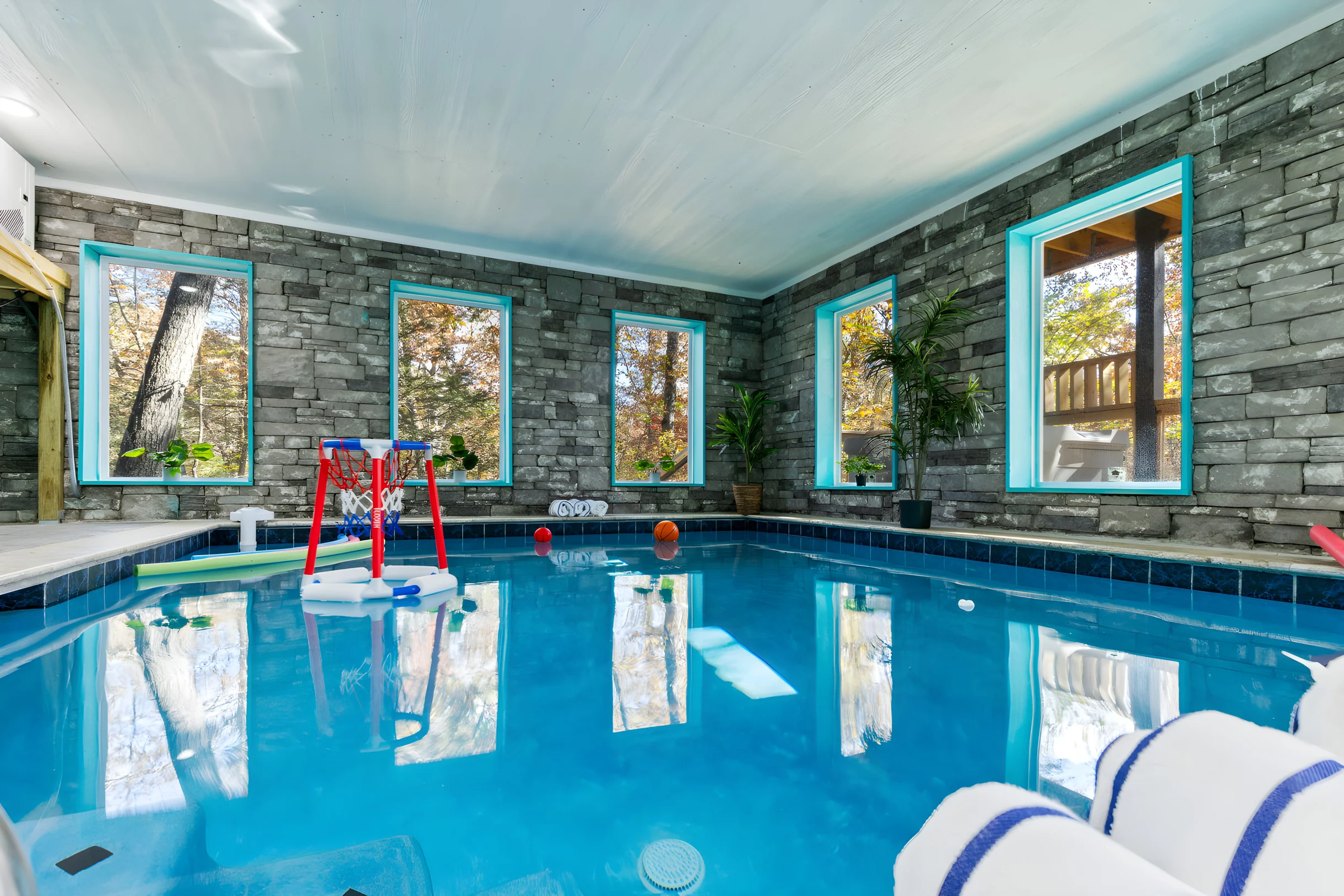 Home in Gatlinburg property photo 2