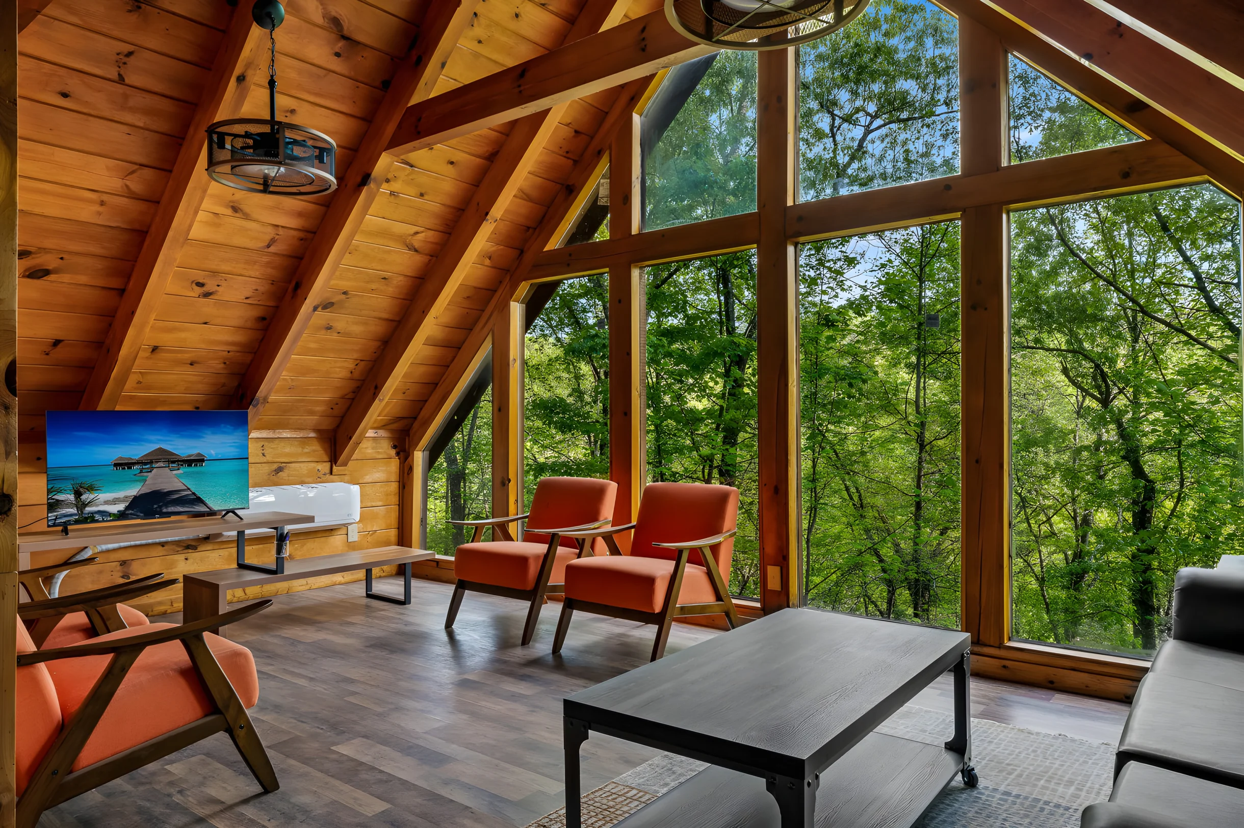 Home in Gatlinburg property photo 3