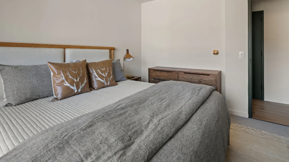 Wander Stowe Treehouse