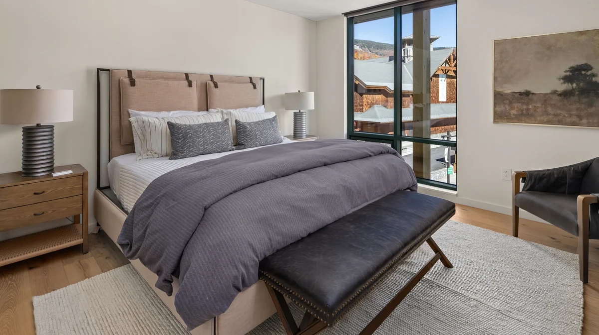 Wander Stowe Treehouse