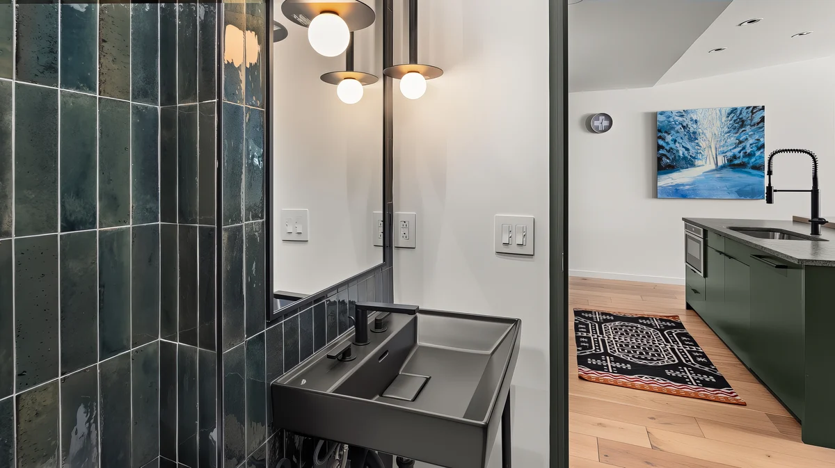 Wander Stowe Pinnacle