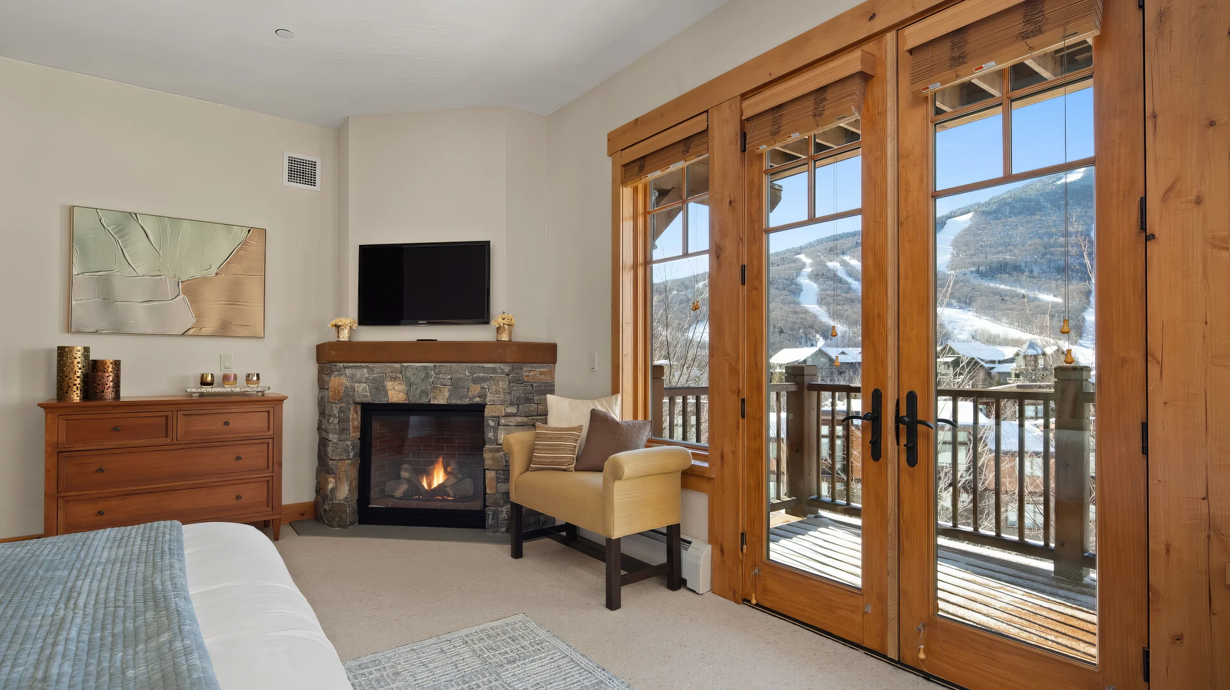 Stowe Globe Mountain Cabin | 4 Bed #37
