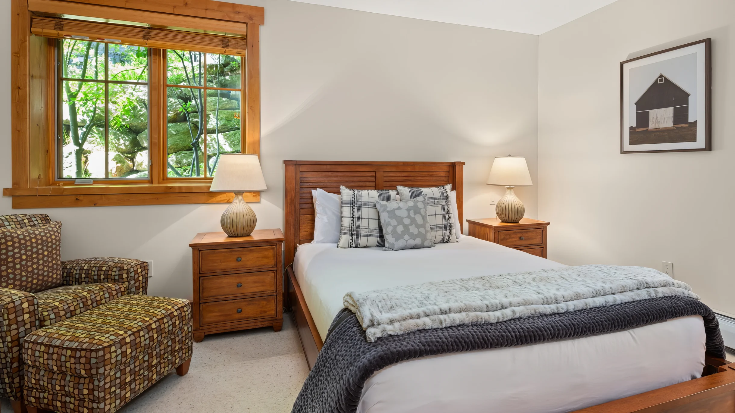 Stowe Globe Mountain Cabin | 4 Bed #24