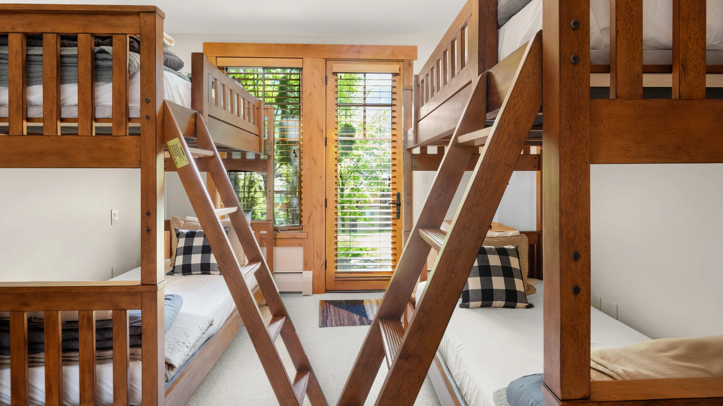 Stowe Globe Mountain Cabin | 4 Bed #12