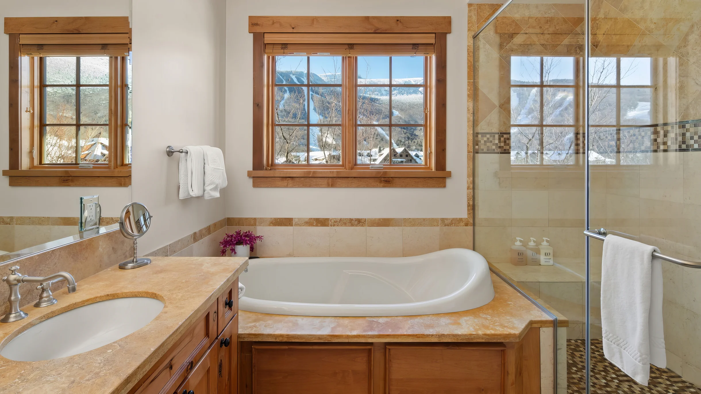 Stowe Globe Mountain Cabin | 4 Bed #14