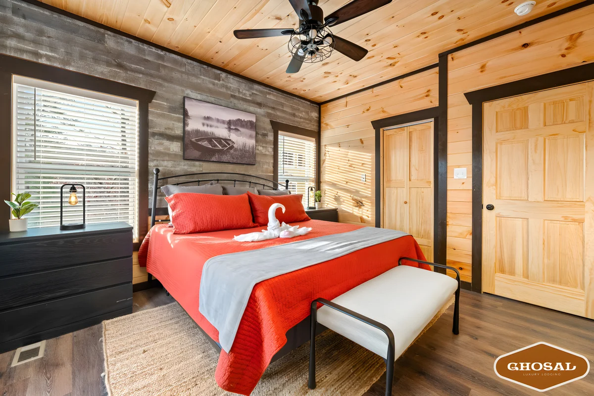 Bedroom 1 image 1
