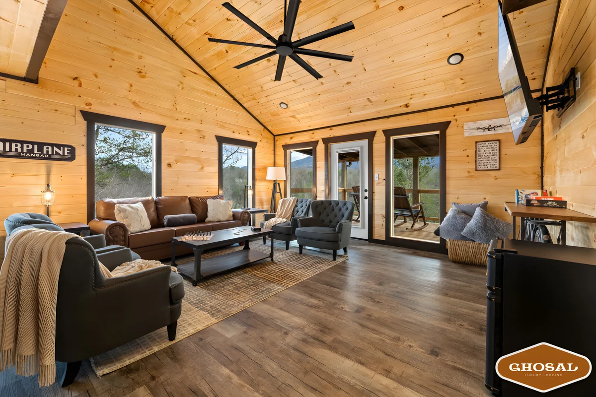 Home in Gatlinburg property photo 3