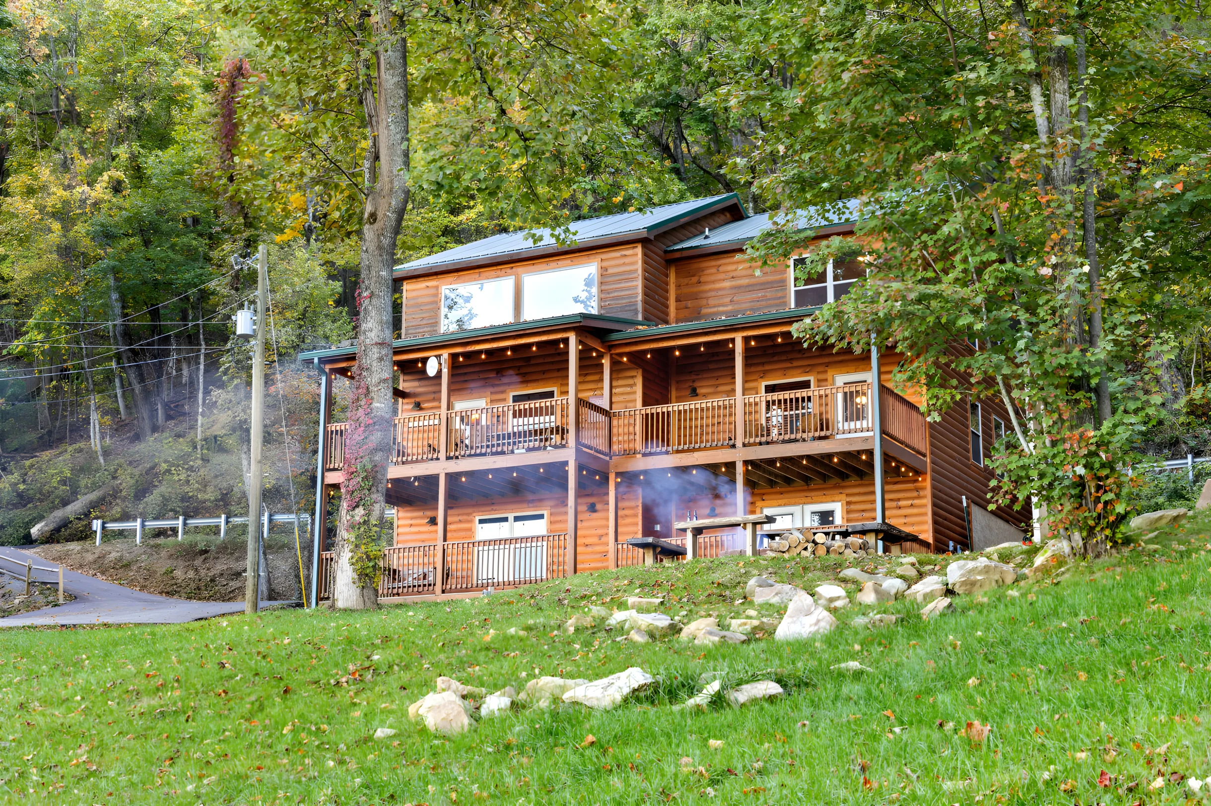Home in Sevierville property photo 1