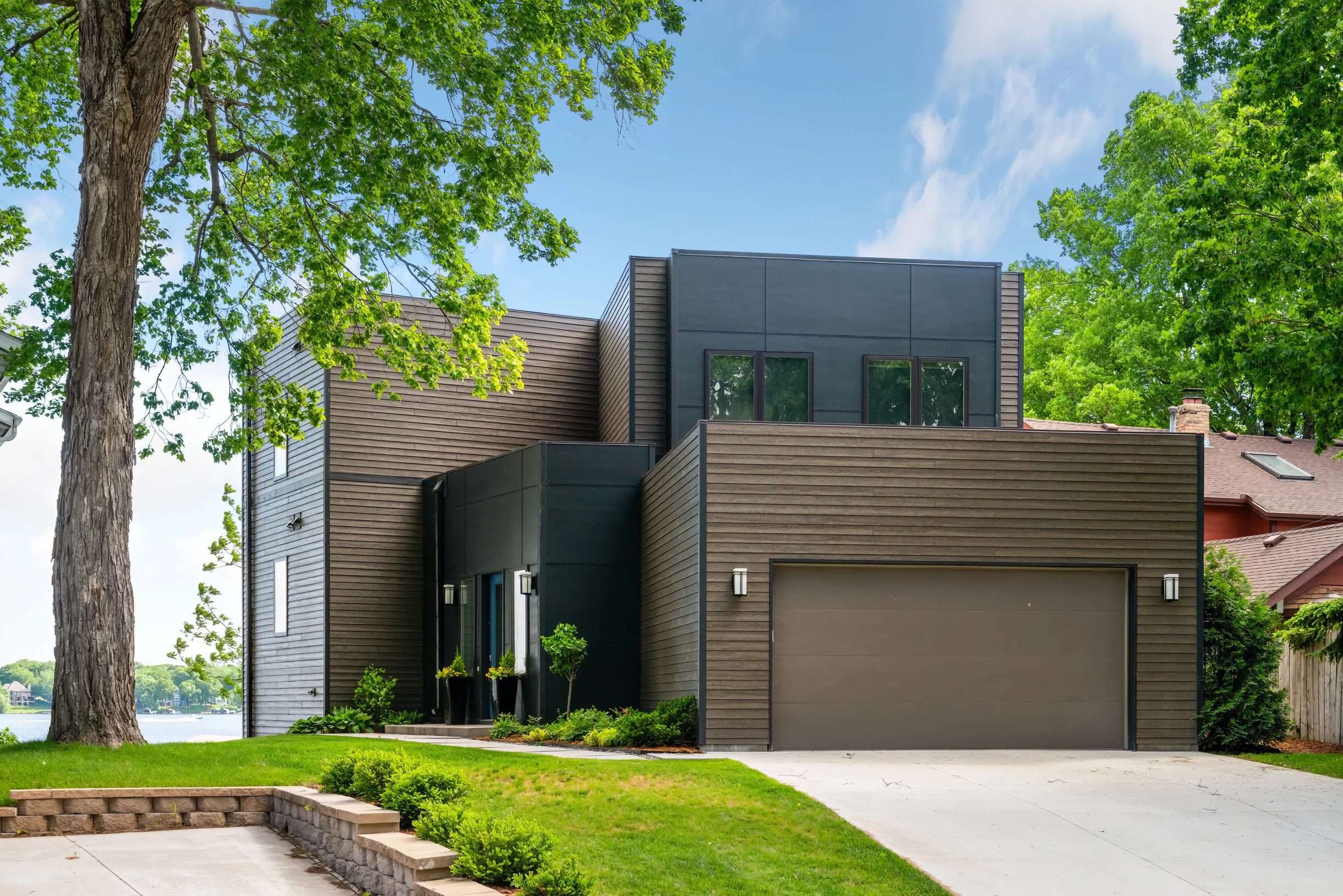 Lakefront Luxury #33