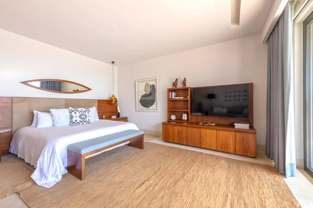 Bedroom 1 image 1