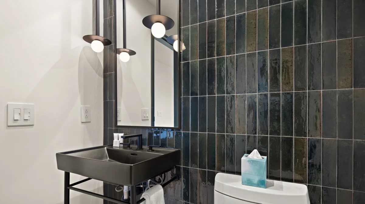 Wander Stowe Lookout