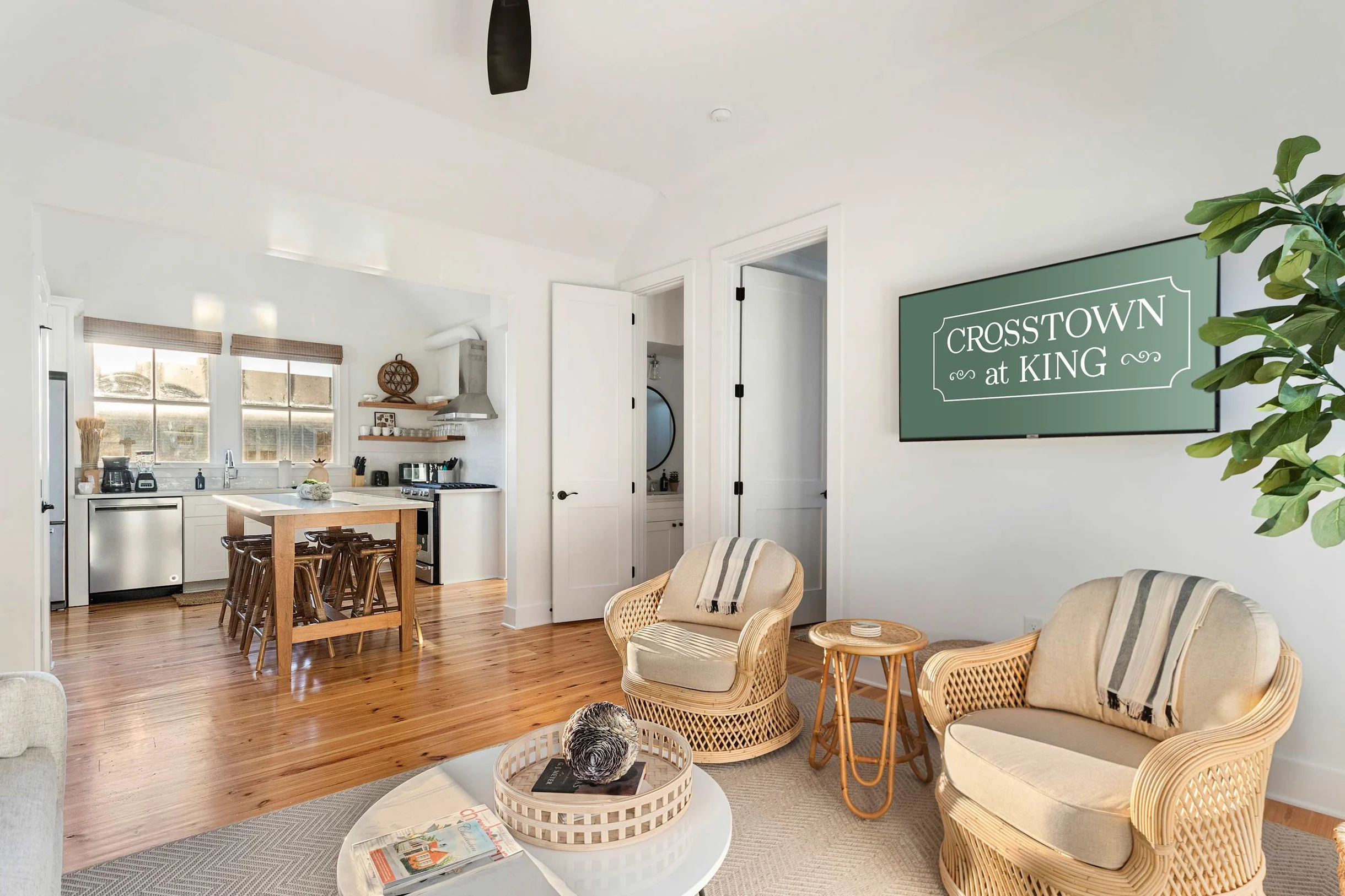 Wander Charleston Charm #3