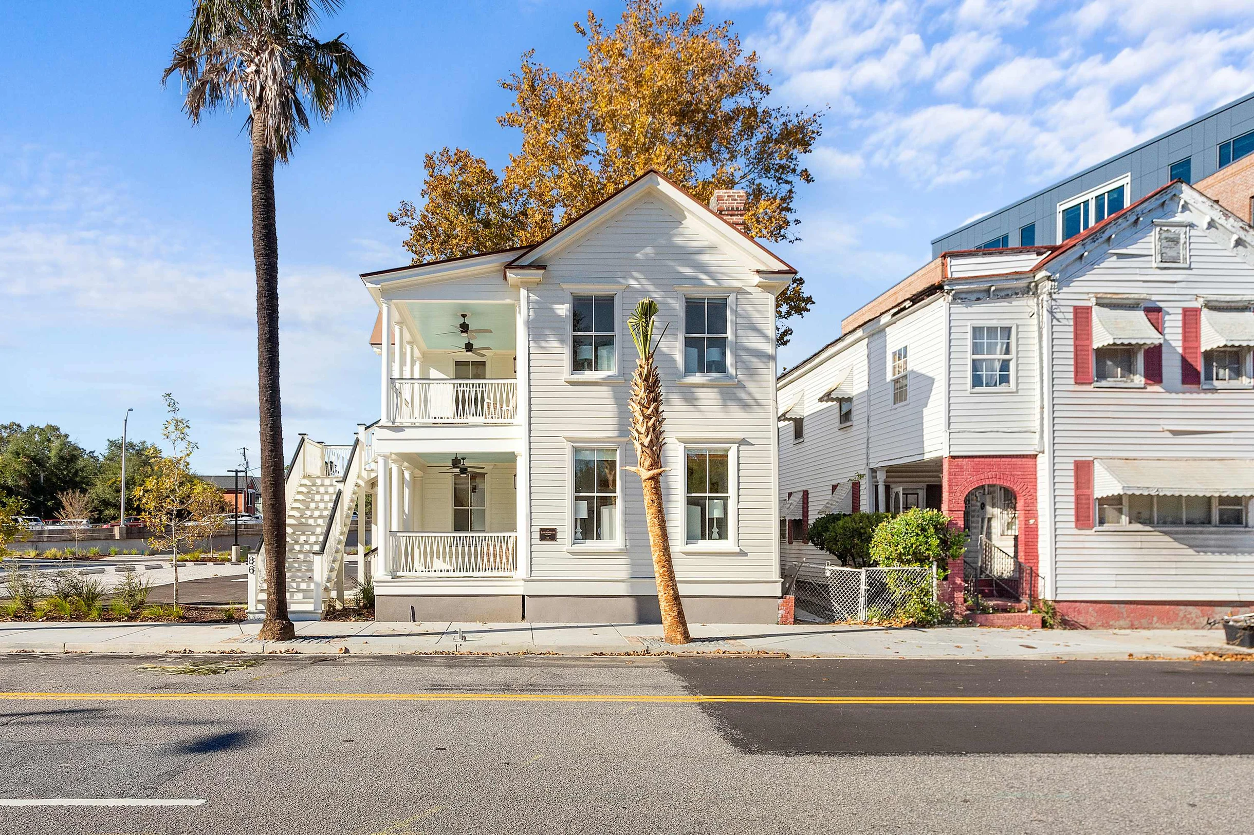 Wander Charleston Charm #1