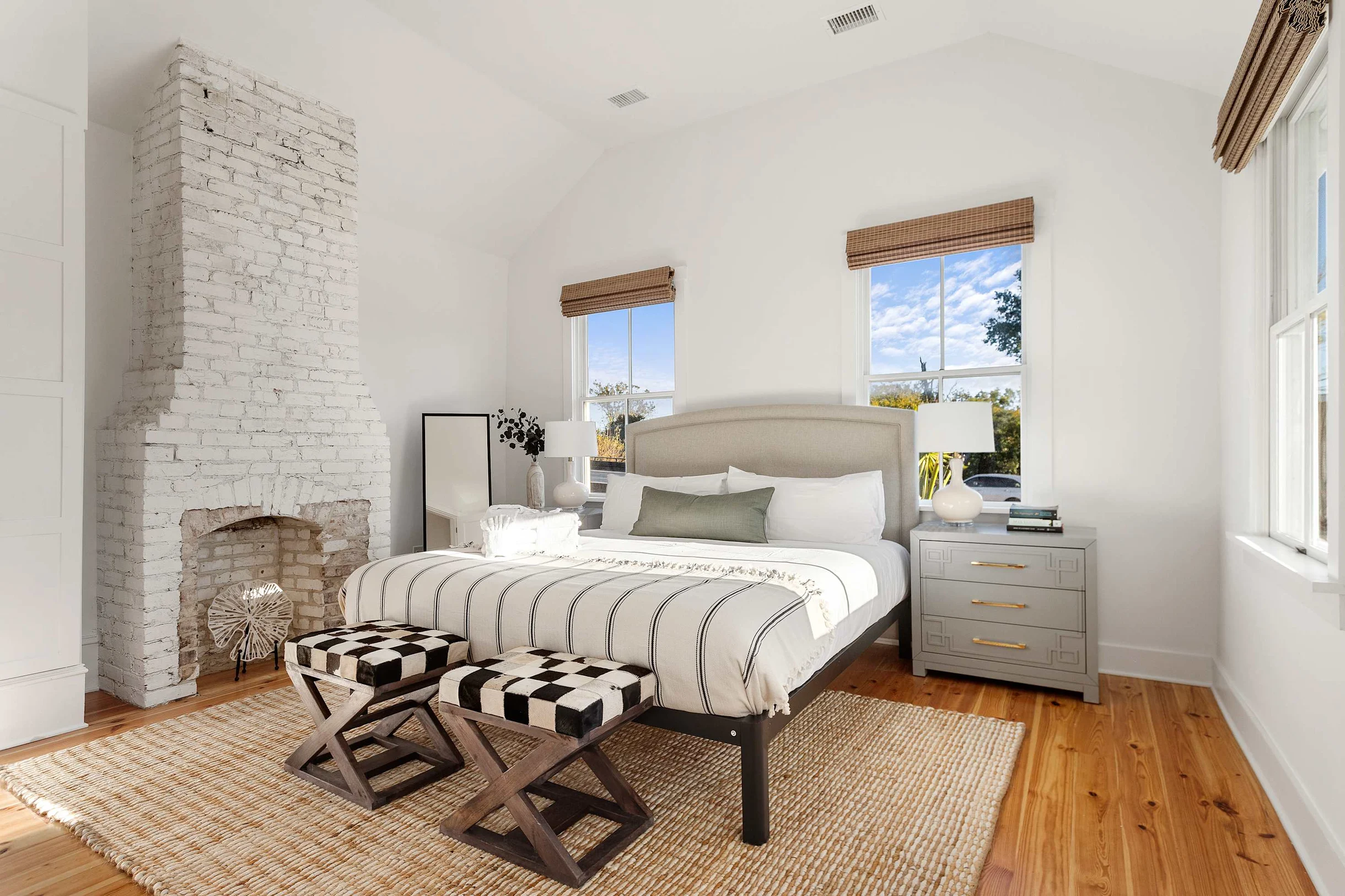Wander Charleston Charm #23