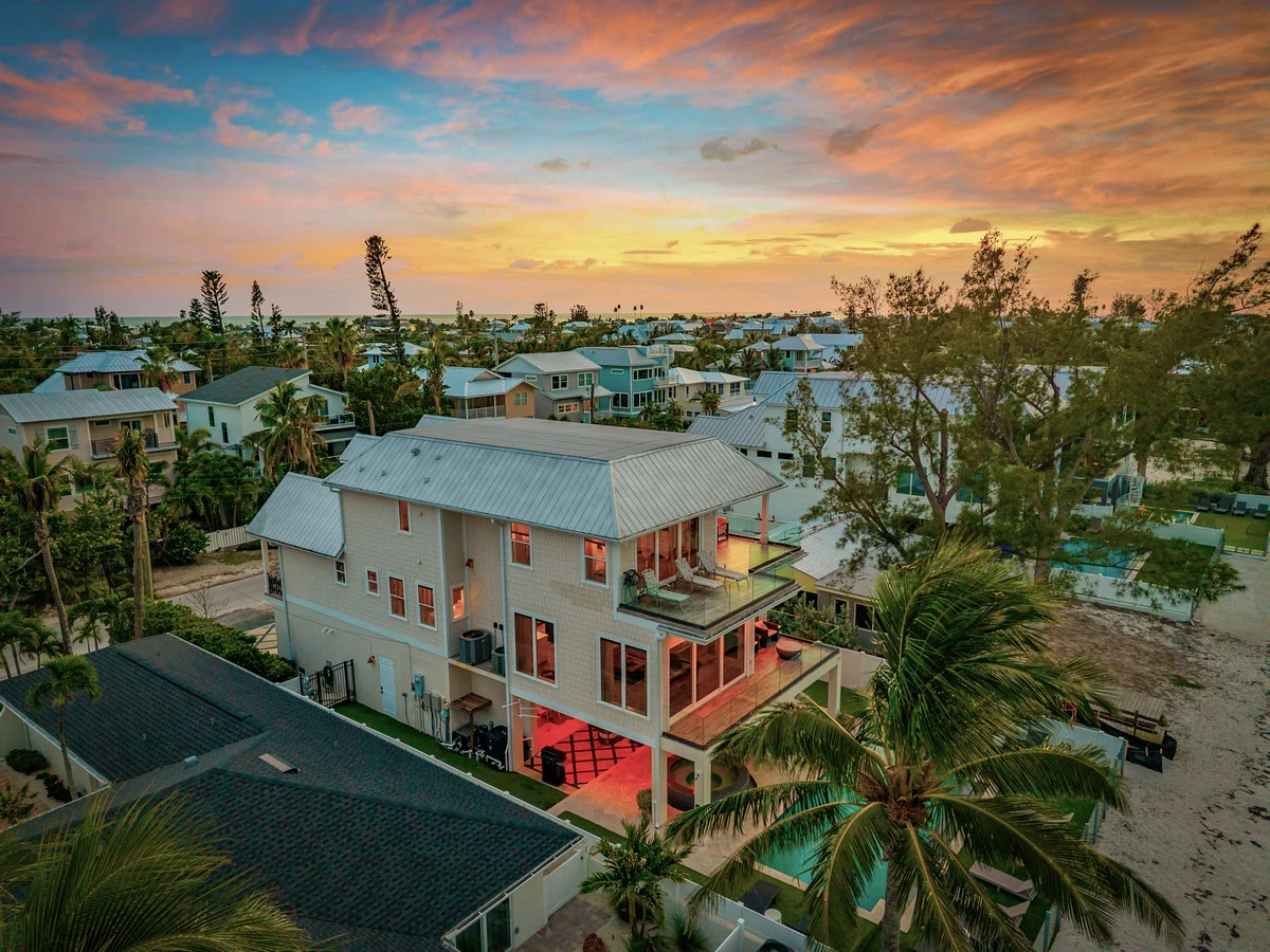Cloud 9 - BeachFront Splendor