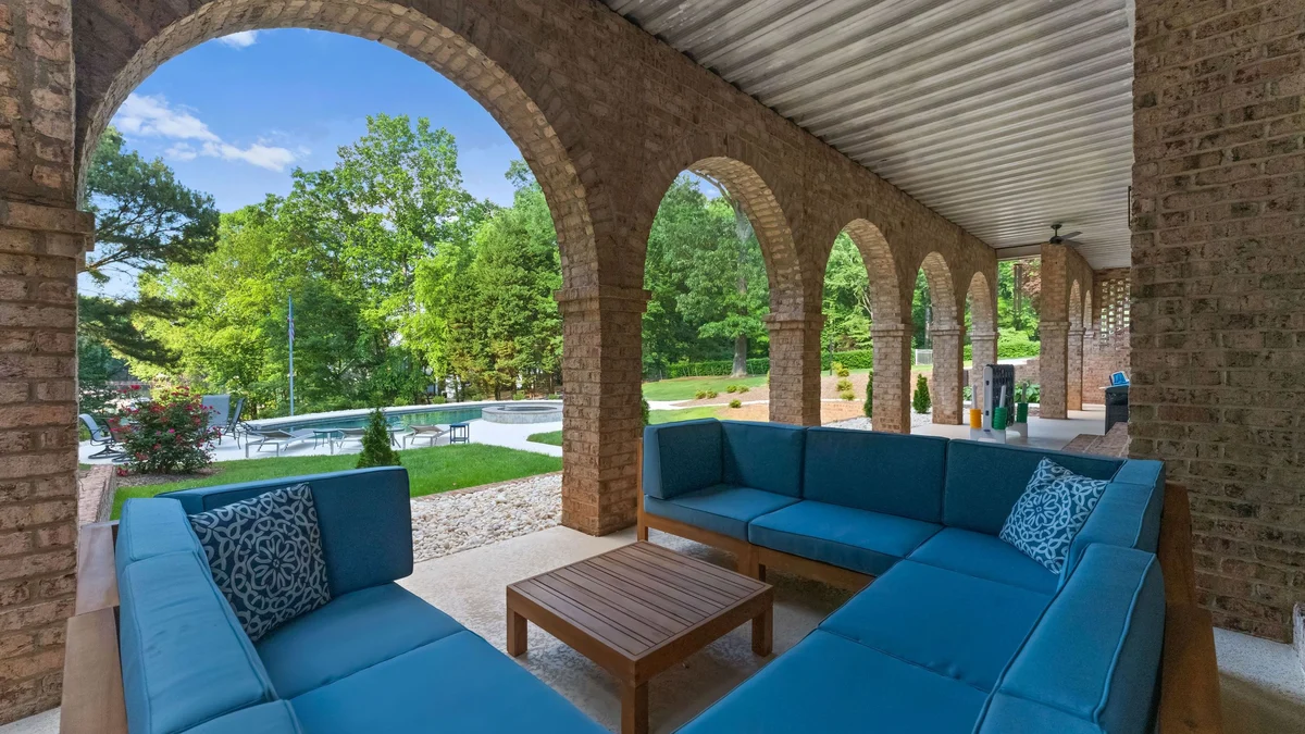 Wander Huntersville Shores