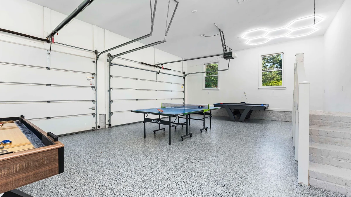 Wander Huntersville Shores