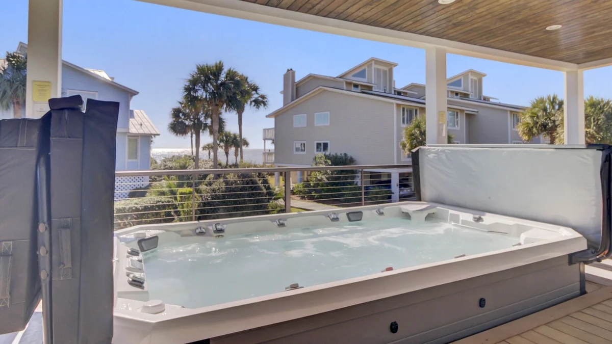 Wander Isle Palms Drift #25