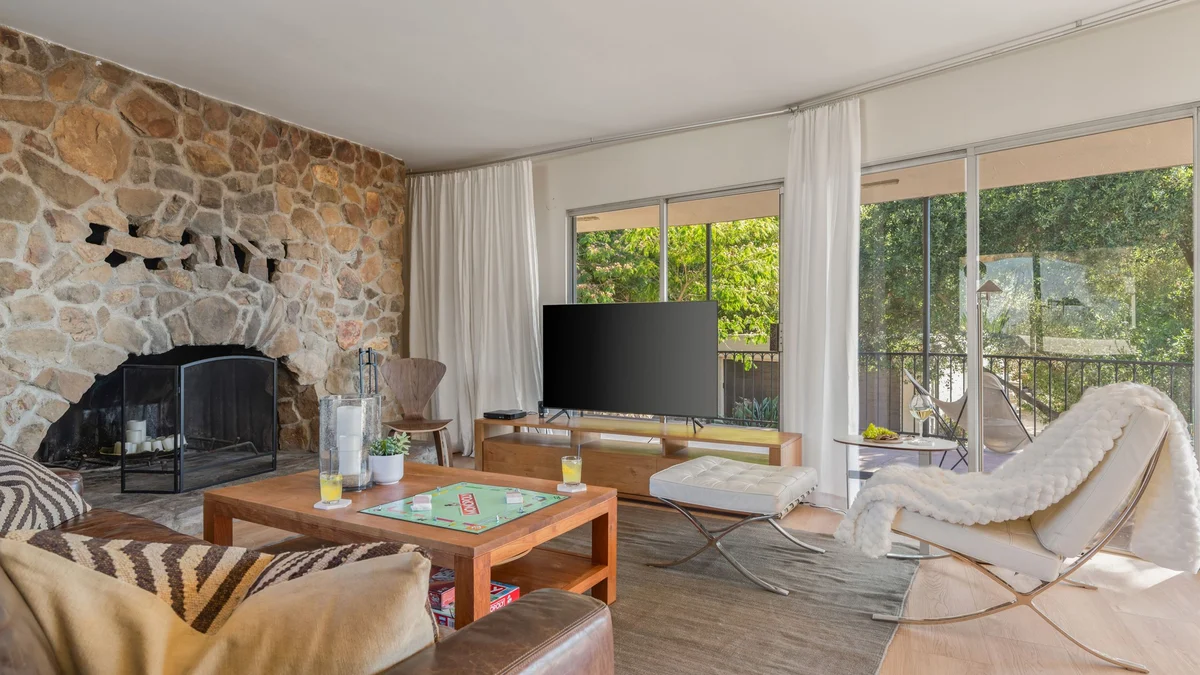 Wander Malibu Canyon Retreat