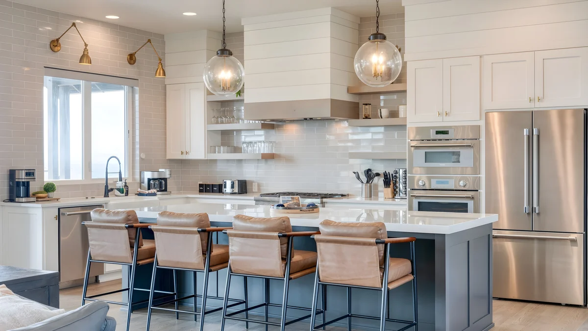 Wander Powell Butte Cascades