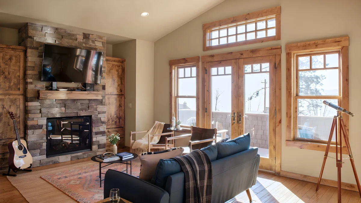 Wander Tahoe Vista Lakeshore