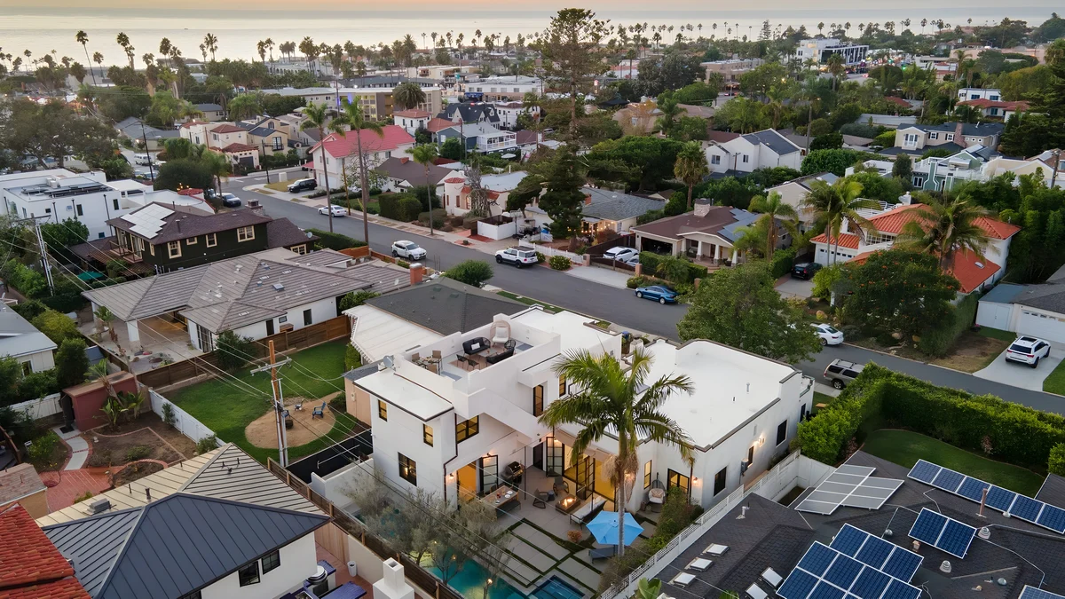 Wander La Jolla Caves