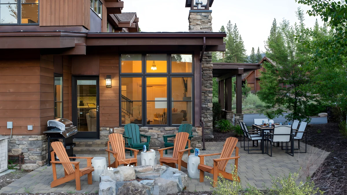 Wander Truckee Donner Slopes