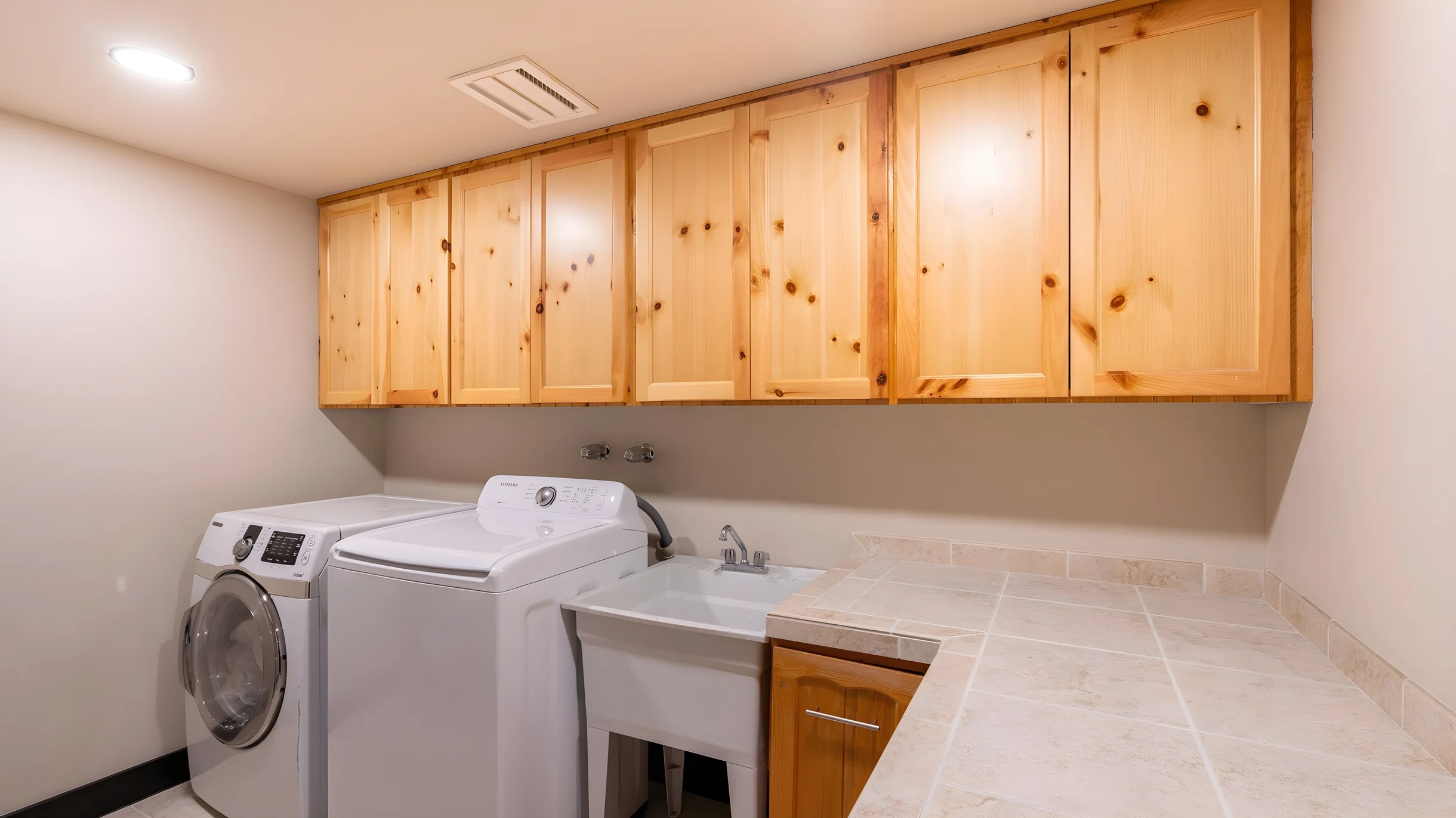 Wander Bend Rimrock #22