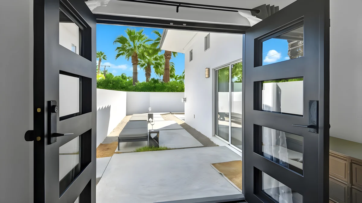 Wander Palm Springs Dunes