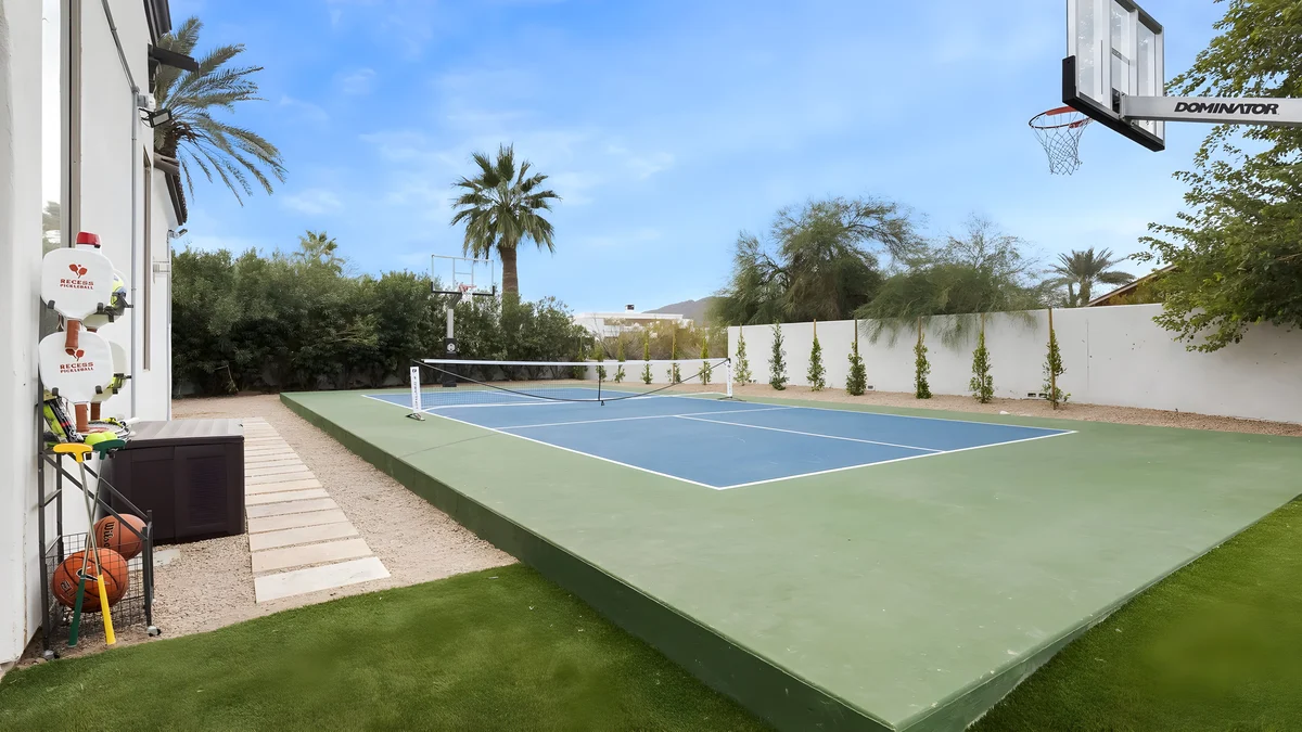 Wander Paradise Valley Echo