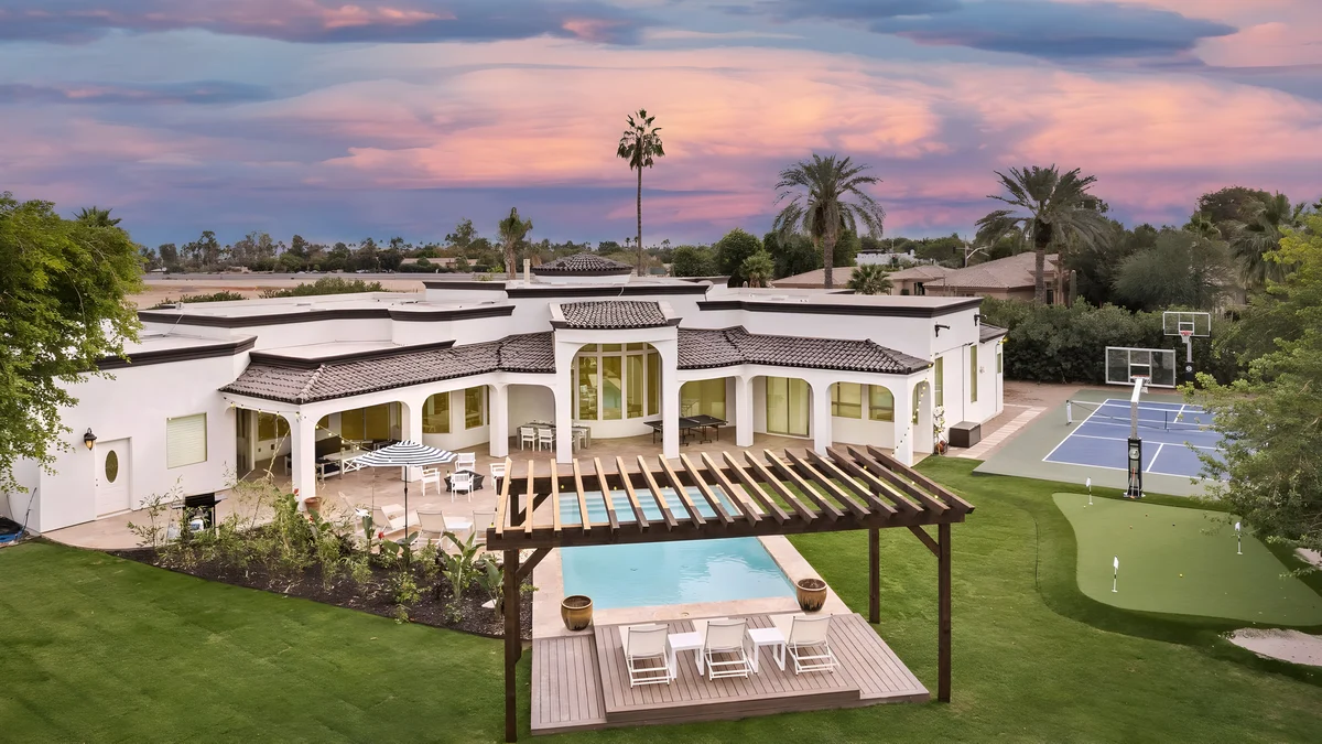 Wander Paradise Valley Echo